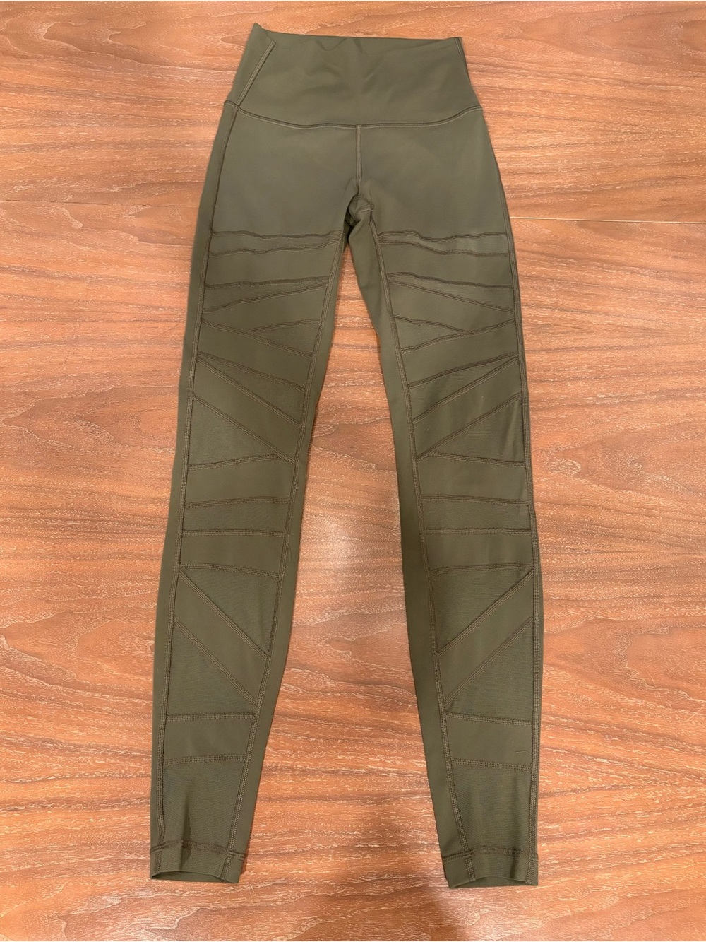 Lululemon Wunder Under High Rise Tight Tech Mesh Leggings in Olive Green-size 4